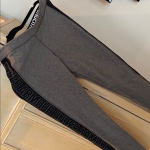 Under armour size medium grey leggings
